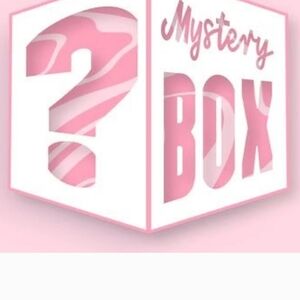 Mystery Box Of Women Amazon Clothing. Random Sizes Lot Of 25 Pieces